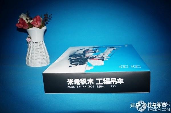 背面标注了产品品牌,型号,厂家等信息